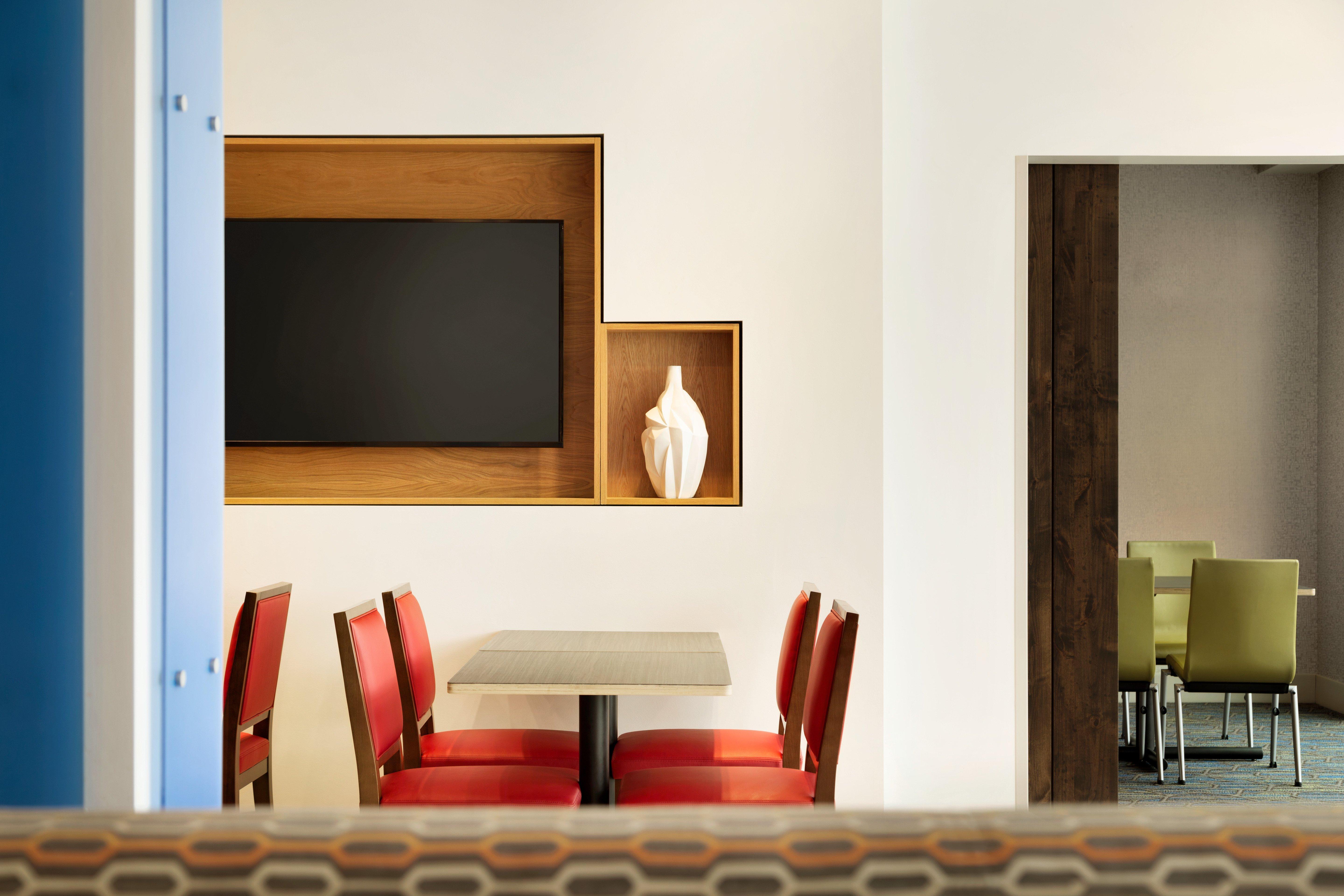 Holiday Inn Express Williamsburg By Ihg Exterior foto